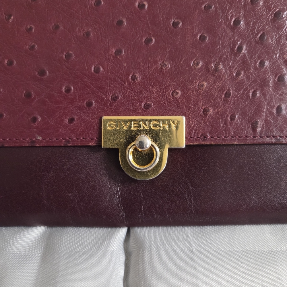 Givenchy Vintage GV3 Long Wallet - Picture 14 of 16